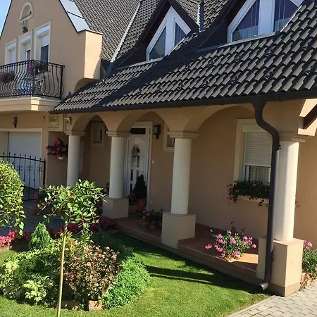 Sungarden Panzio * Кестхей