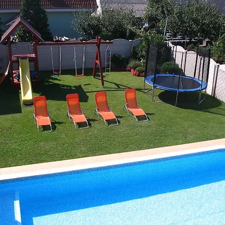 Sungarden Panzio Кестхей